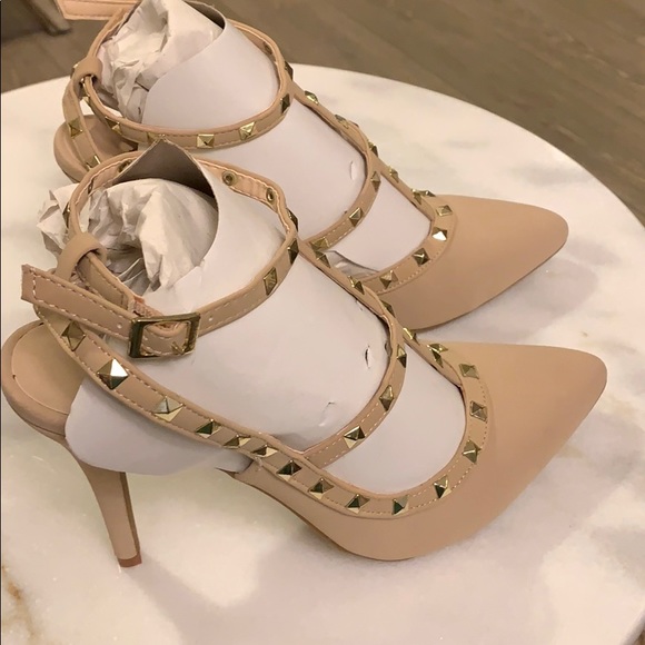 Shoes - Picture 2 of 3